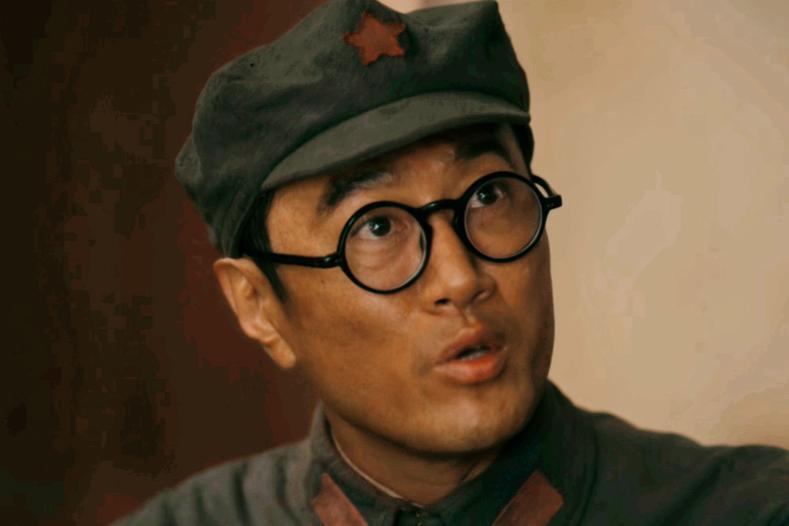 《伟大的长征》别只埋怨博古和李德，真正要负责的人，始终不认错_腾讯新闻