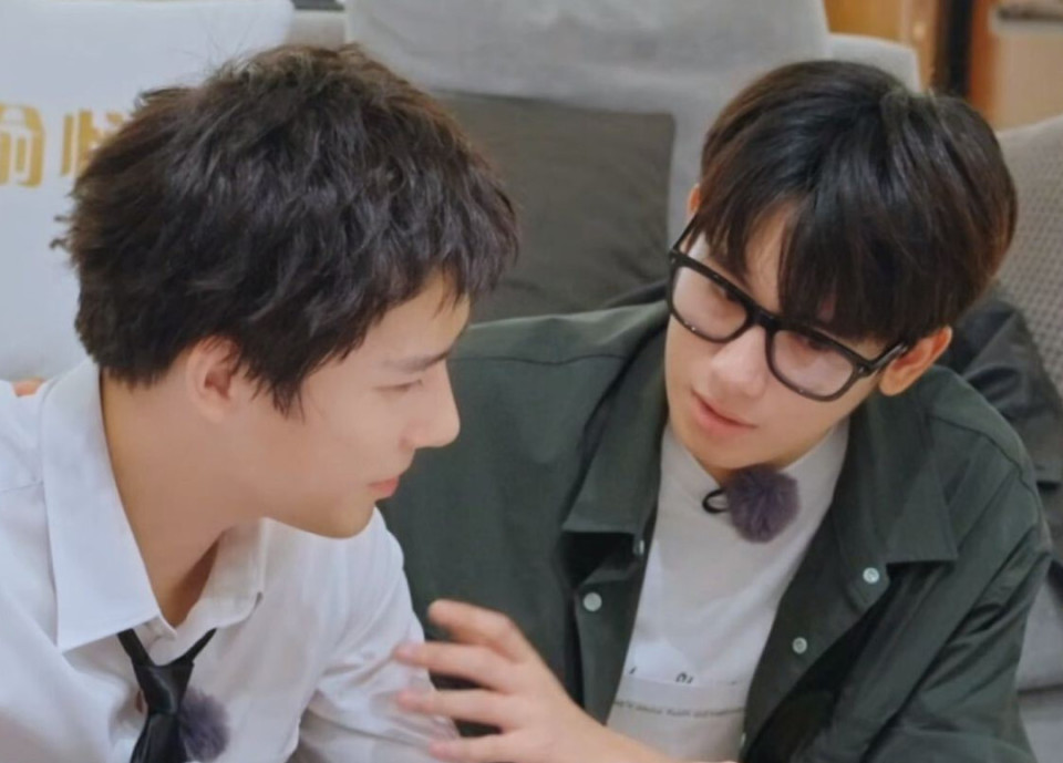 抖机灵左右逢源一场旅行综艺把胡先煦的心眼展现得淋漓尽致