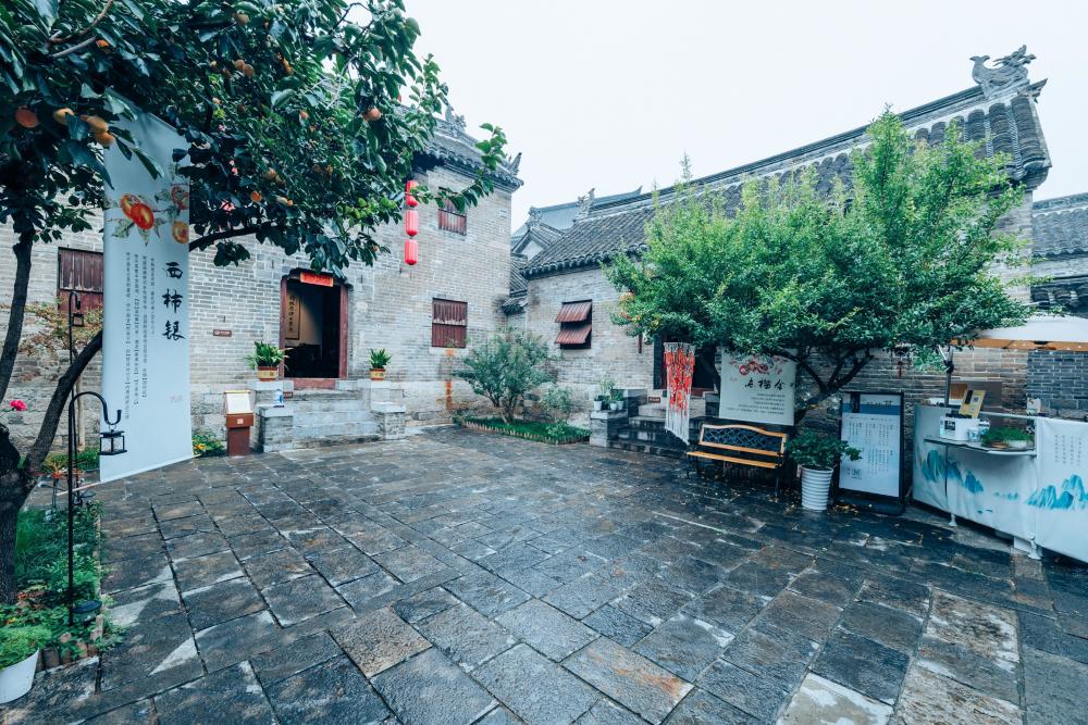 崔家大院与郑家大院,余家大院,刘家大院等深宅大院共同构成了户部山古