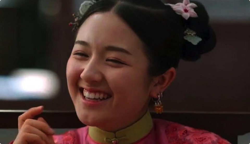 看脸是美女,一看脖子全完蛋,这5位女星被短脖子拖累,太尴尬了