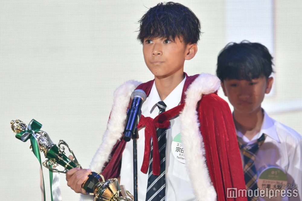 日本“最帅气、可爱的初一新生”比赛，来感受一下冠军的画风_腾讯新闻