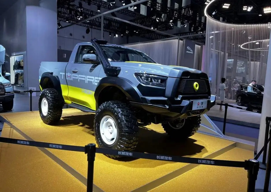 能改装的越野车能有多帅长城炮顶火改装版相当亮眼