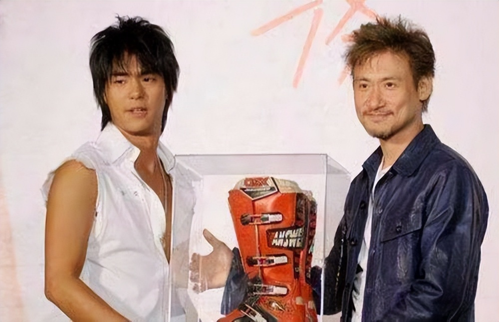 柯受良离世20年,"好兄弟"刘德华和张学友,帮他照顾好家人了吗?