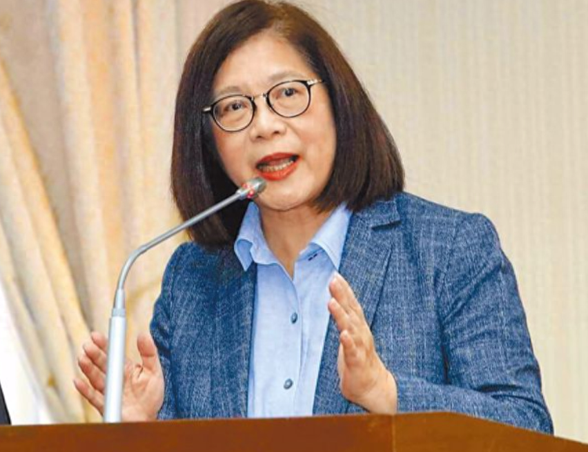 道歉也没用管碧玲重压下低头台海巡改口抹平四线不能停