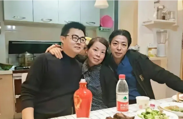 熊磊曝郭威与杜新枝的关系,田静沉默不回应,许敏不会受到影响_腾讯