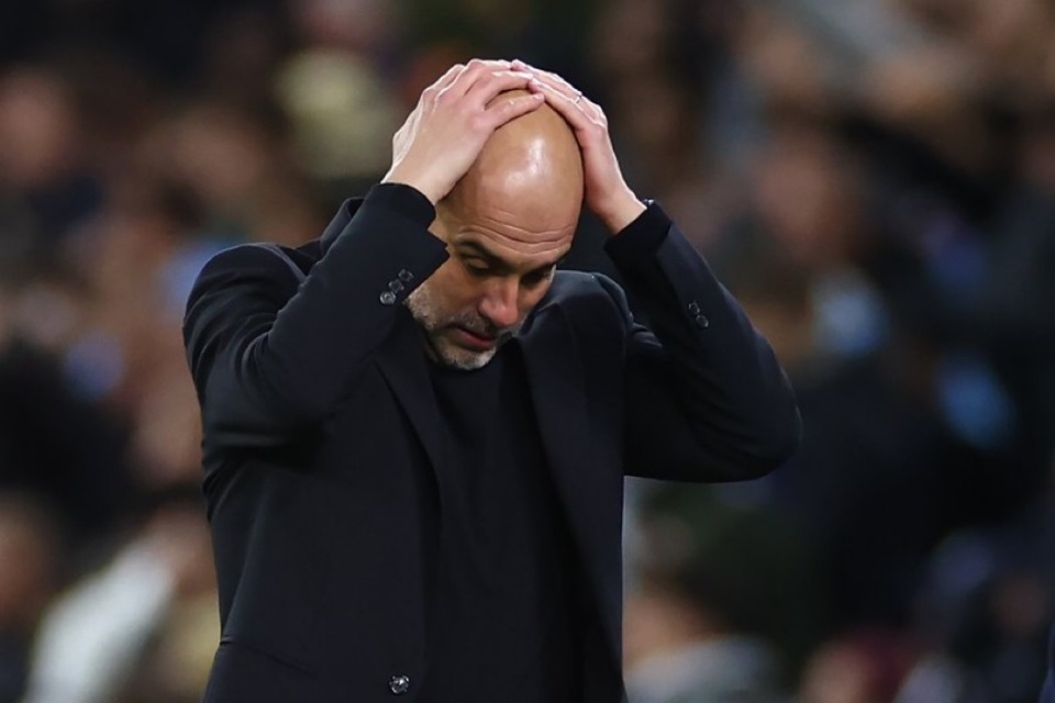 8年前欧冠阴影重现瓜帅抱头捂脸看懵了曼城4次放生皇马