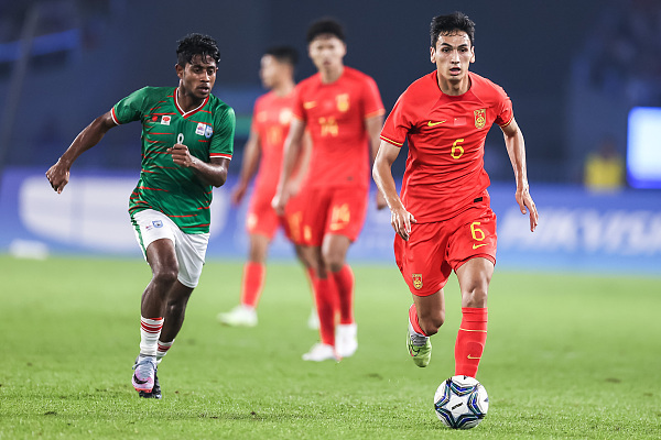 男足亚运队艰难逼平孟加拉国队对手主帅甚至说该赢的是他们