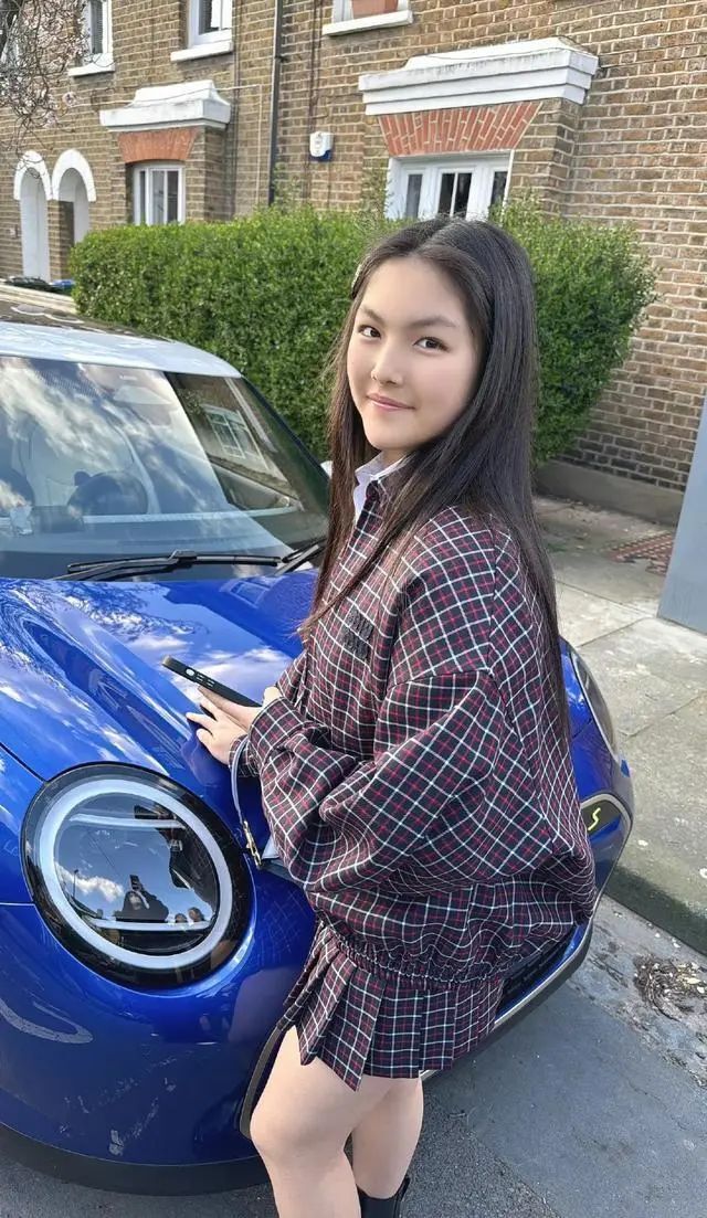 15岁王诗龄现状:两身大牌行头超10万,一只发卡顶一个人工资了_腾讯