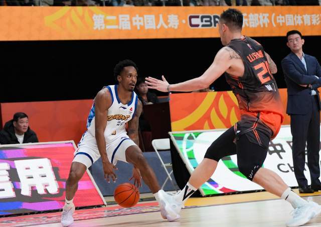 央視拒播！遼寧VS廣廈恐吃敗仗，布朗無法阻擋，楊鳴要面對現實 - 