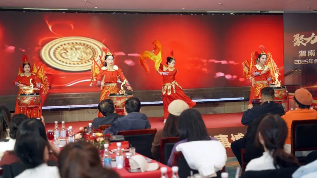 “熱血鑄軍魂 聚力創未來”——渭南軍事博覽園2025年年會暨2026年產品推介會成功舉辦 - 