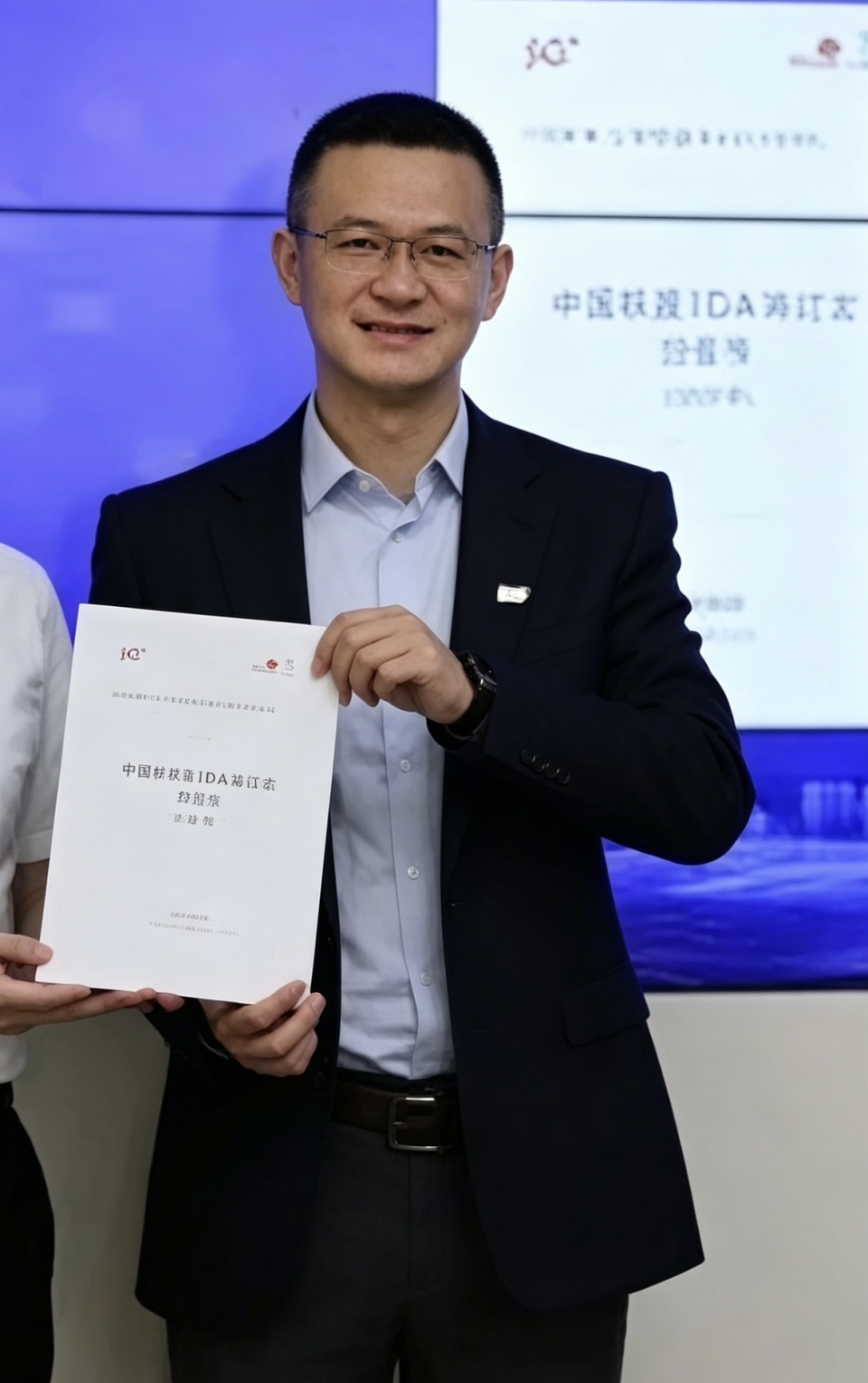 中国移动迎来史上最年轻的总经理！_腾讯新闻