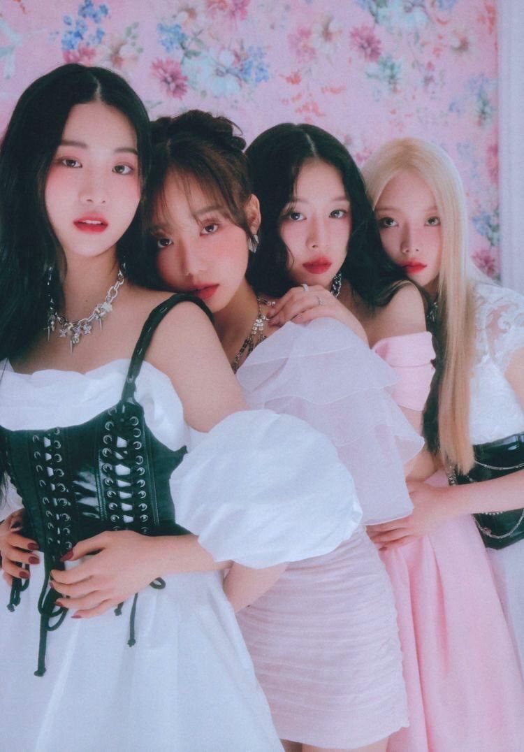 韩国女团fiftyfifty成员或许面临赔款到底是谁害了她们呢