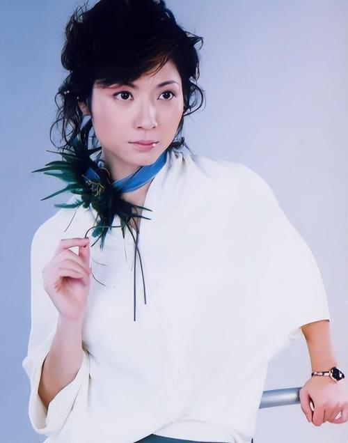 知名主持人吉雪萍失去女儿,自曝"向死而生",招来骂声一片_腾讯新闻