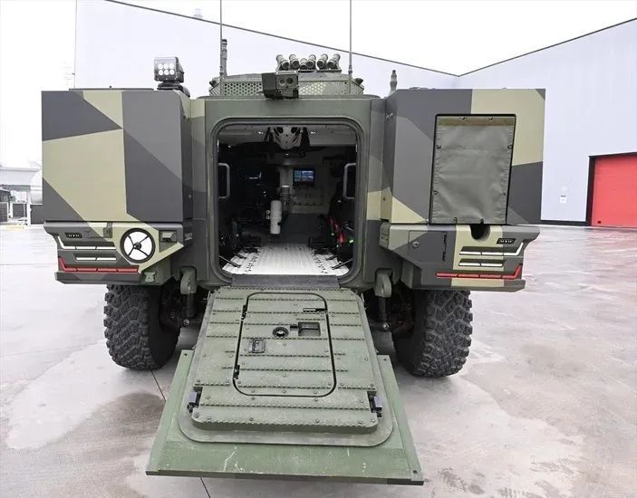 土耳其推出arma ii轮式步战,车高超标采用国产发动机