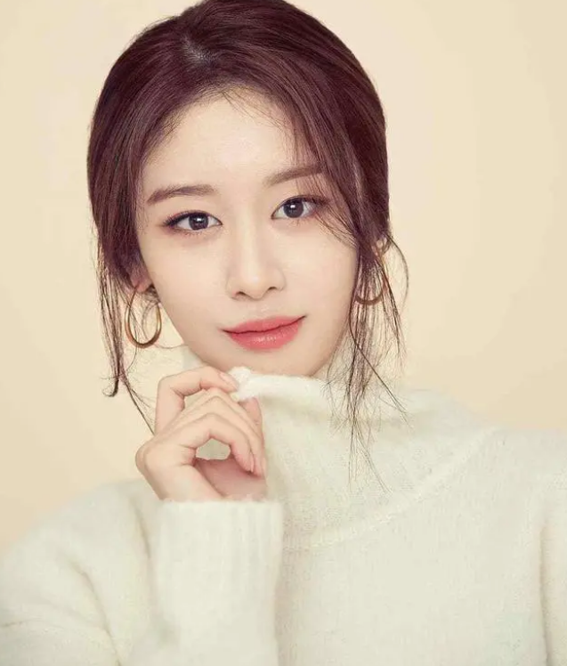 2023年韩国最美的10大女星:iu第8,宋慧乔竟未能上榜