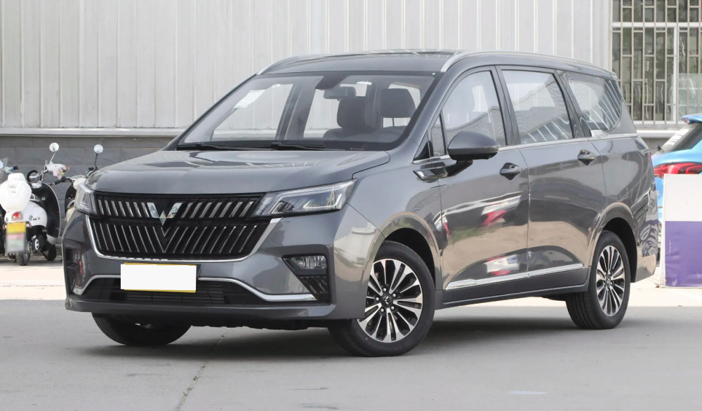 销量超赛那的商务车卖6万多内饰豪华7座上汽通用mpv