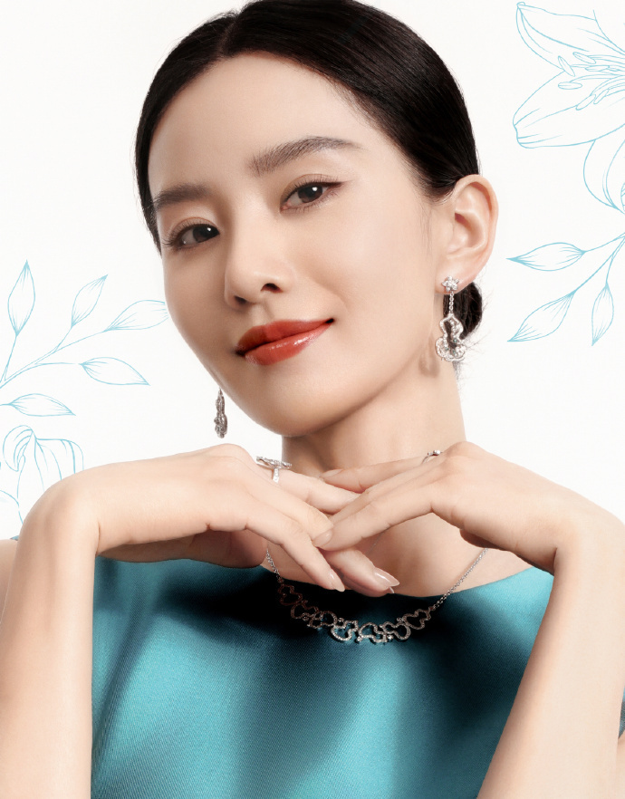 杨幂连续三年为刘诗诗庆生,甜喊"亲爱的小刘",诗幂太美好了