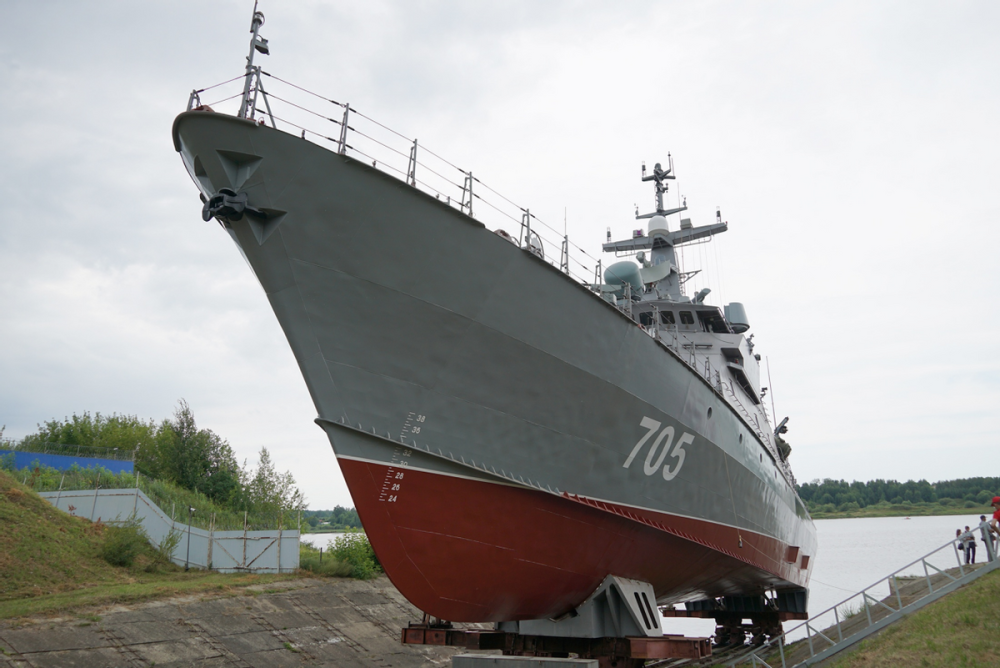 俄罗斯海军第一艘升级版12418型导弹艇下水 反舰导弹数量大幅缩减