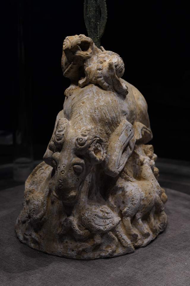 贵州兴义，发现东汉羽人纹摇钱树，三星堆出土文物夜郎国也有