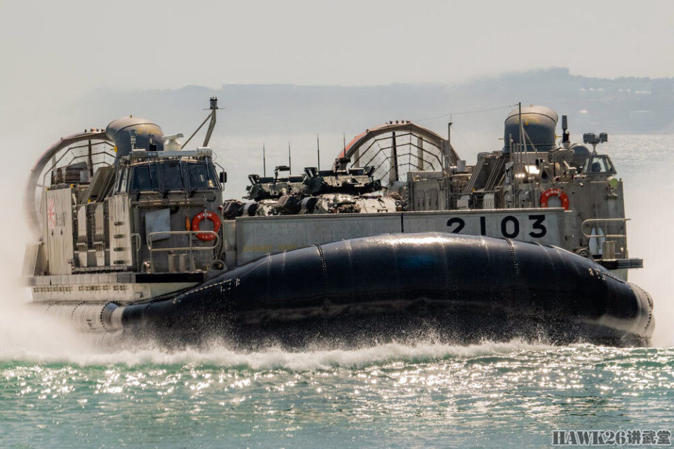 美日"铁拳"联合演习 lcac气垫登陆艇抢滩 双方夺取滩头阵地_腾讯新闻