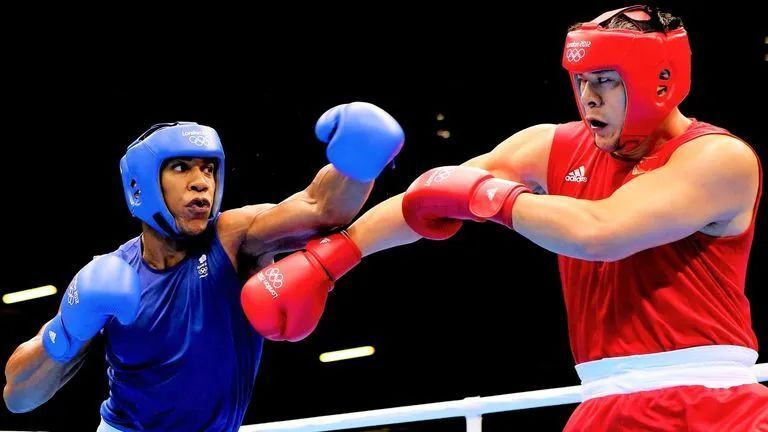 约书亚 vs 张志磊,遭拳坛大佬看衰!_腾讯新闻