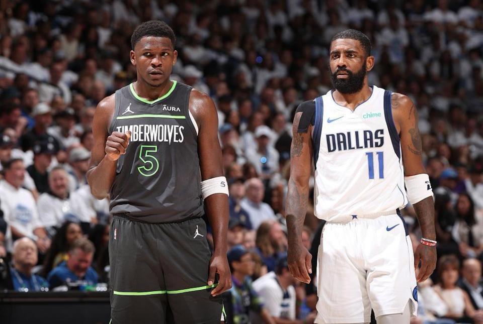 东契奇欧文打疯了!独行侠晋级总决赛,双状元56分