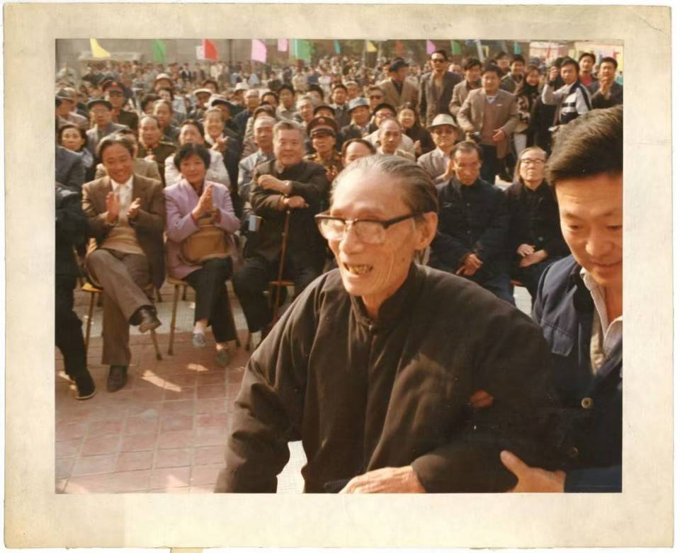 还原中国左翼电影开拓者之一夏衍的“剧影双峰”之路 | 帧心_腾讯新闻