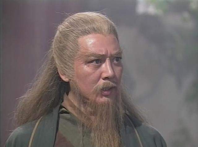 71岁港星骆应钧近照被曝出!身姿挺拔好似中年人,眼神犀利像黄药师