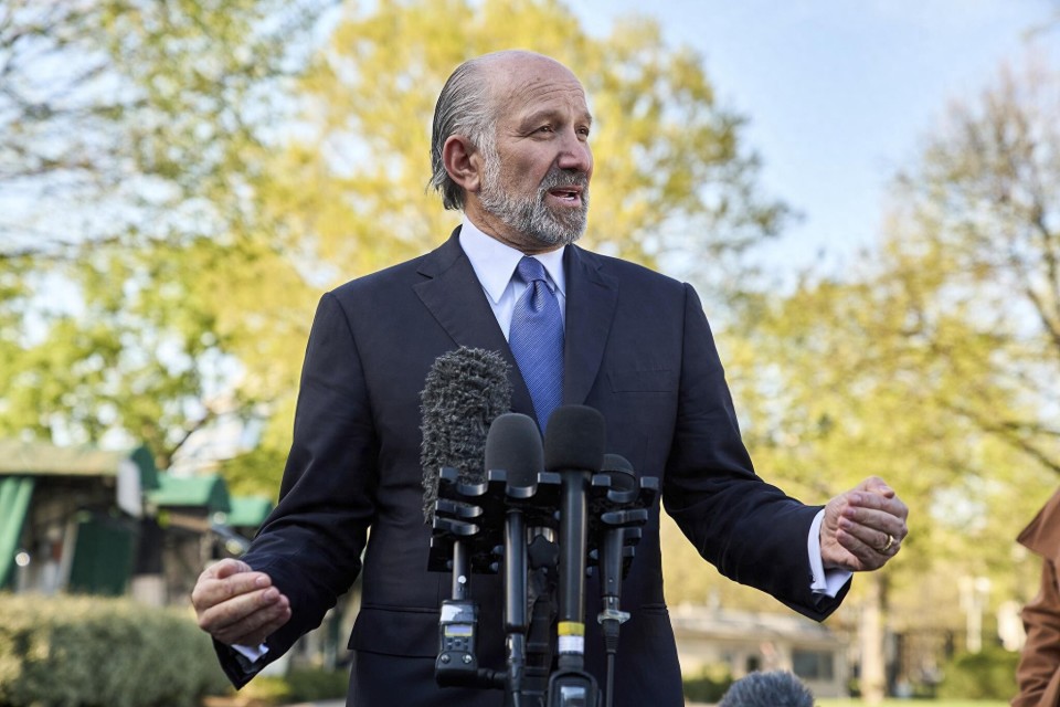 Tại sao Trung Quốc không thèm nhìn NVIDIA H200 khi đã được chào hàng "tận giường" ?