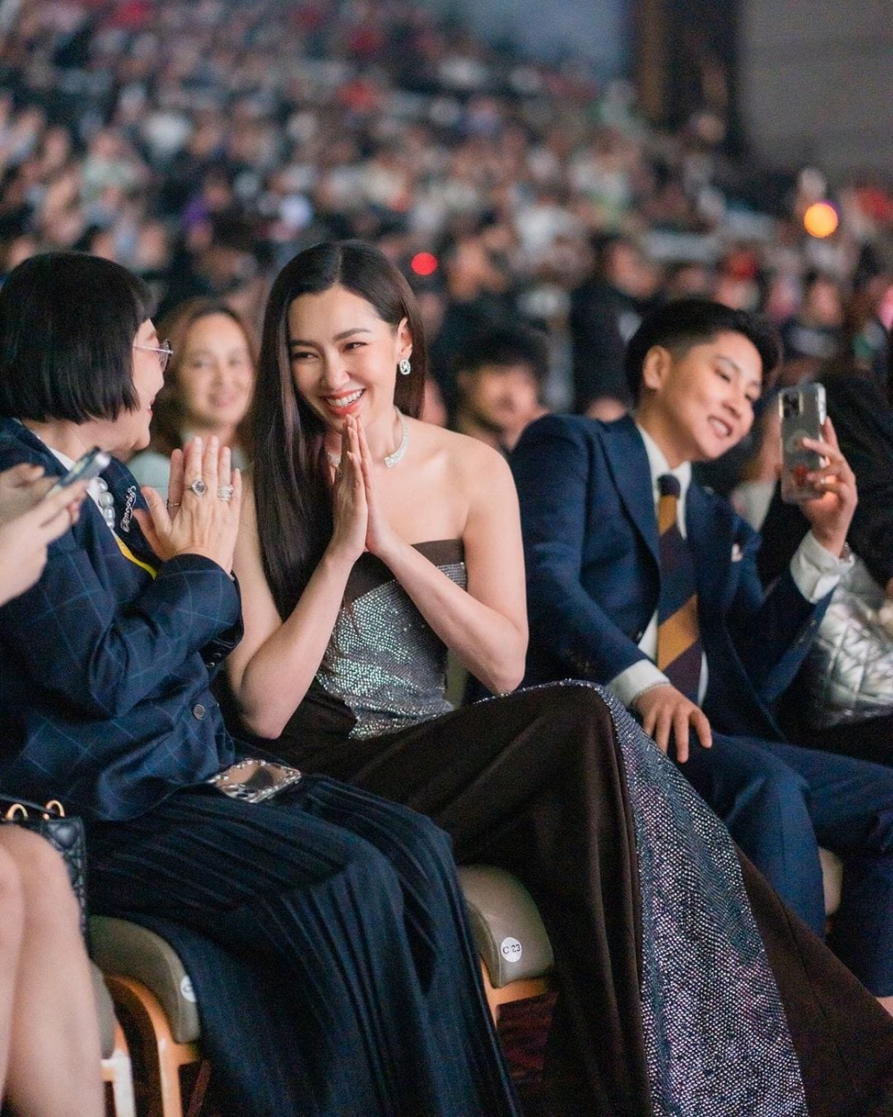 泰星bella承认恋情!与富商男友同赴香港做功德!