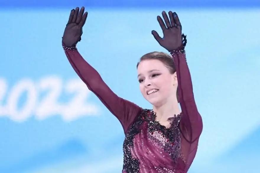 谢尔巴科娃接受脚踝手术,日前向冰迷报平安并畅谈北京冬奥时印象_腾讯