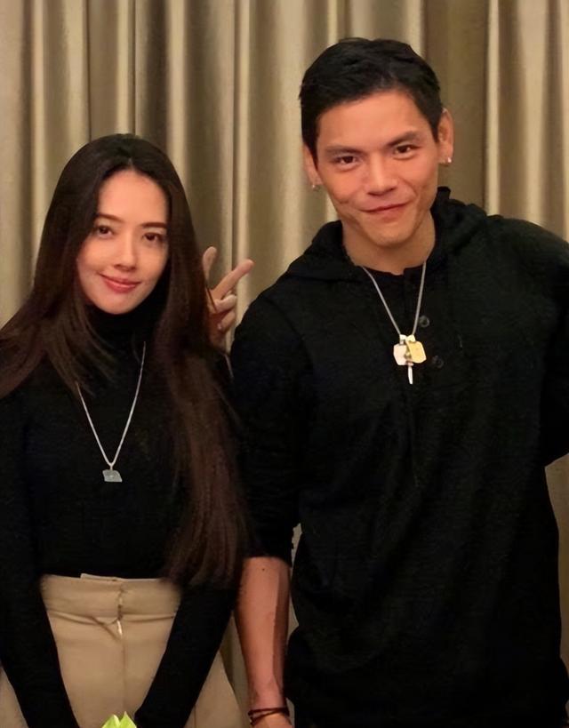 40岁郭碧婷现状:4大欲望被满足,甘愿做乖乖女,向太真是好手段