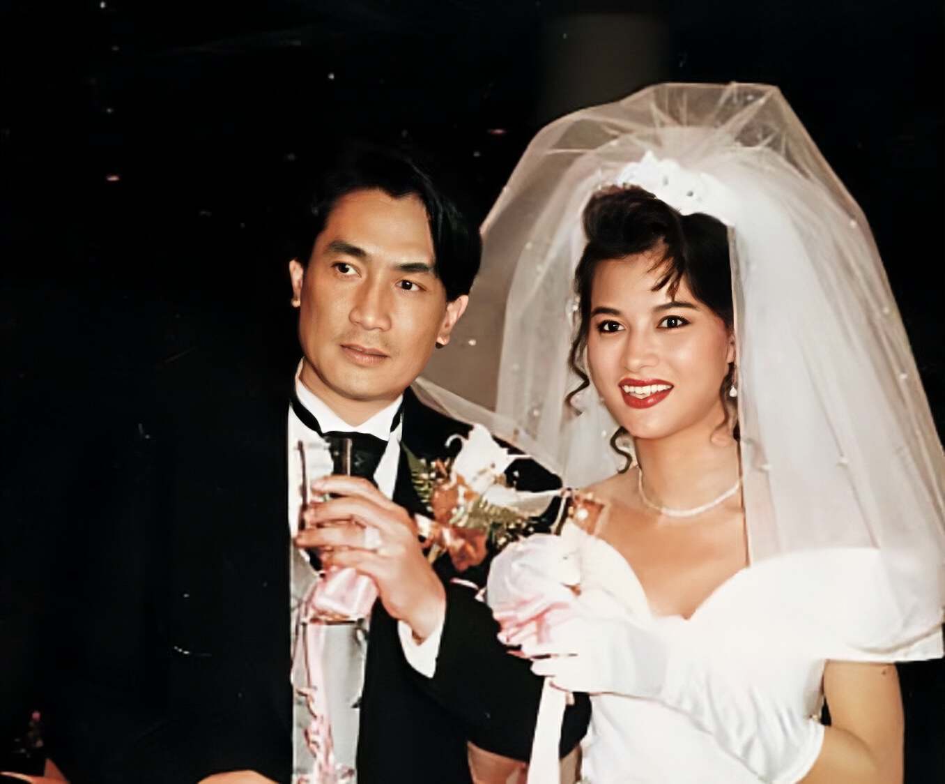 恭喜！香港知名演員迎來黃昏戀，公開男友正臉照，對再婚充滿憧憬 - 