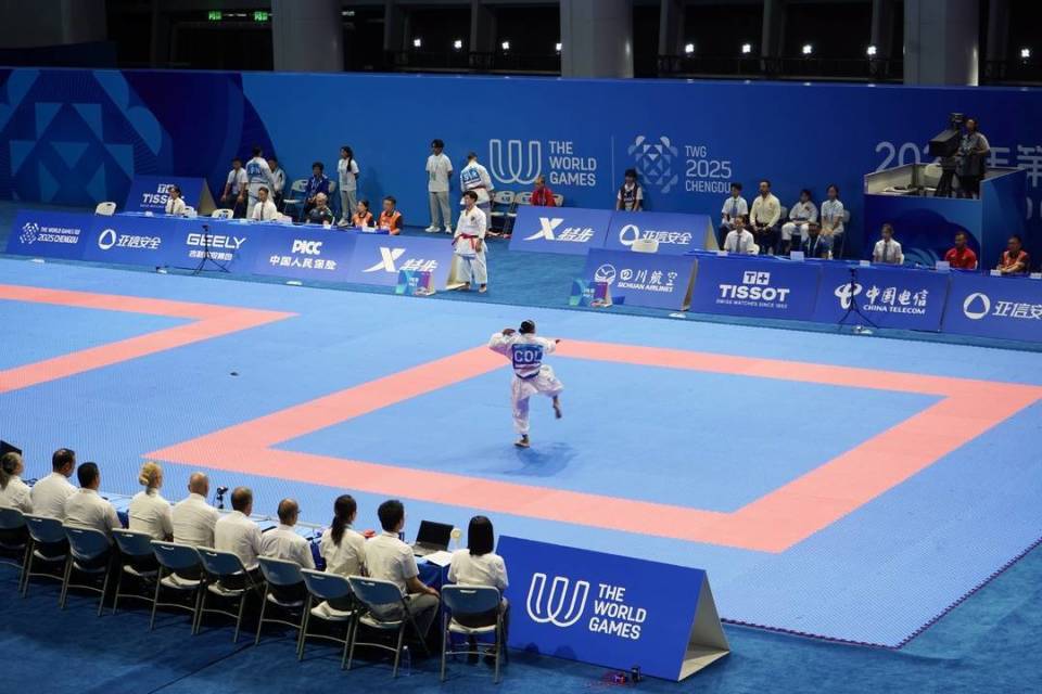 成都世运会空手道项目开赛 今日将产生6枚金牌_2
