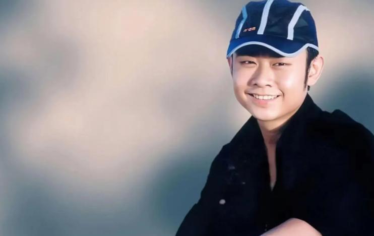 抛夫弃子嫁富商，与刀郎离婚34载后的杨娜，如今竟落得如此下场！_腾讯新闻