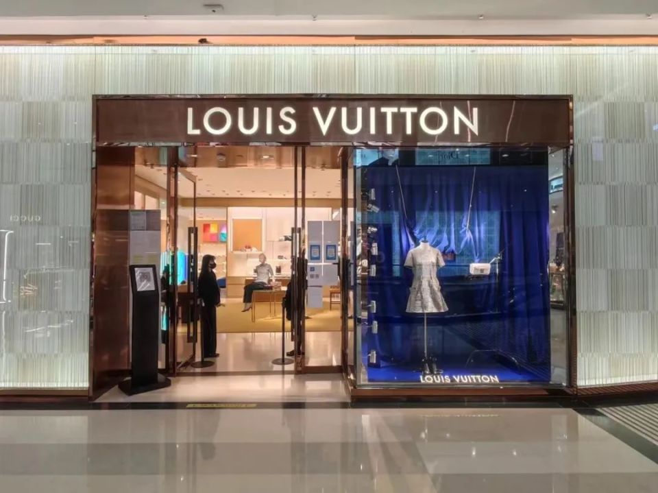 lv开年领涨,半年多三次涨价均在中国市场_腾讯新闻