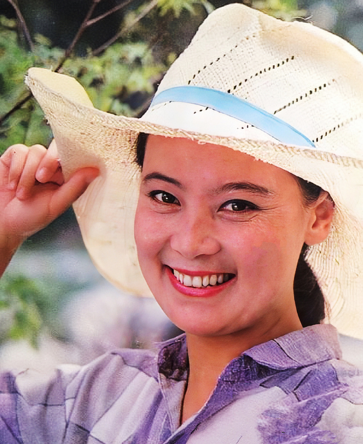 方青卓结婚半年后离婚,再婚嫁小4岁沈小萌生一子,相濡以沫到老_腾讯