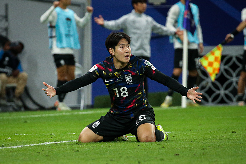 韩媒曝内讧隐情:李刚仁拳打孙兴慜,双方积怨已久!_腾讯新闻