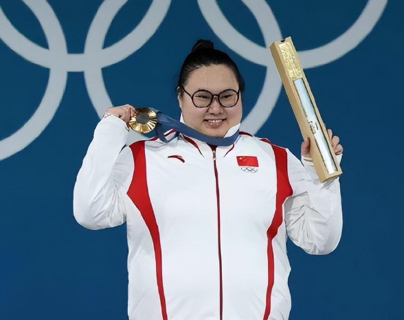 奥运冠军李雯雯晒莎头视频被骂崩溃 深夜4点回应 孙颖莎表态