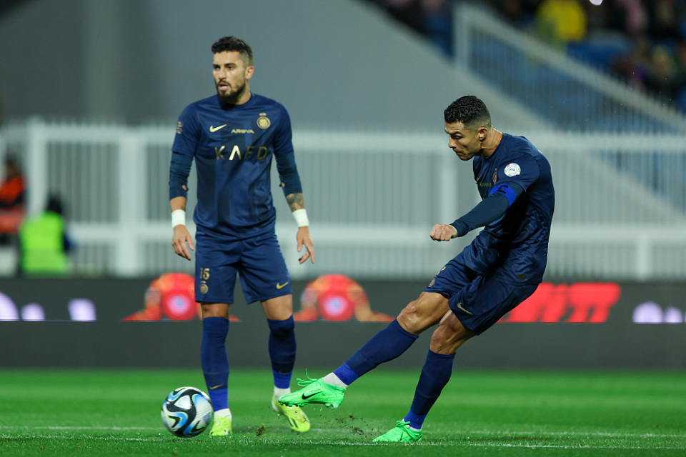 连场戴帽毫无上限c罗朝着一千球迈进c罗不会放慢脚步