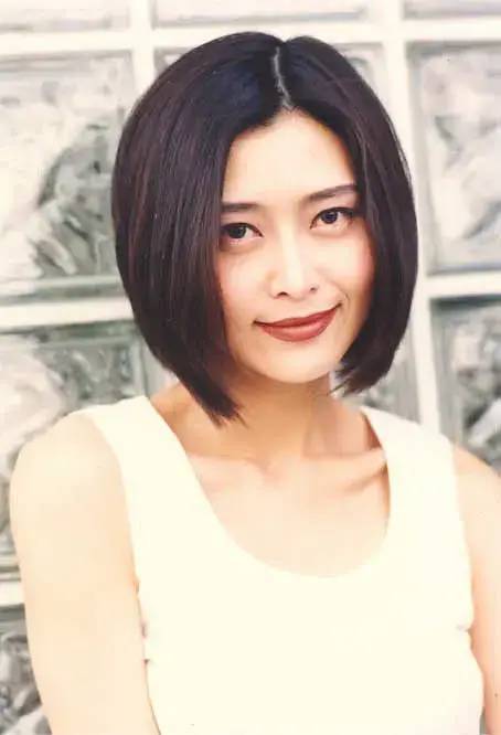 29年前的奇案片,香港艳后钟淑慧,突破尺度出演,录像厅时代经典_腾讯