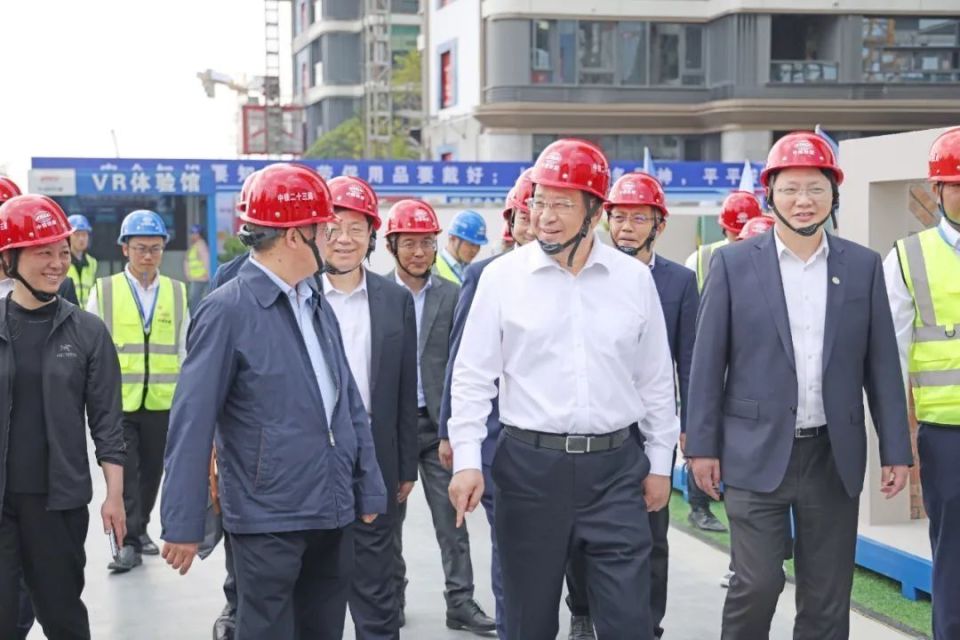 中国铁建党委书记,董事长戴和根调研在蓉有关单位