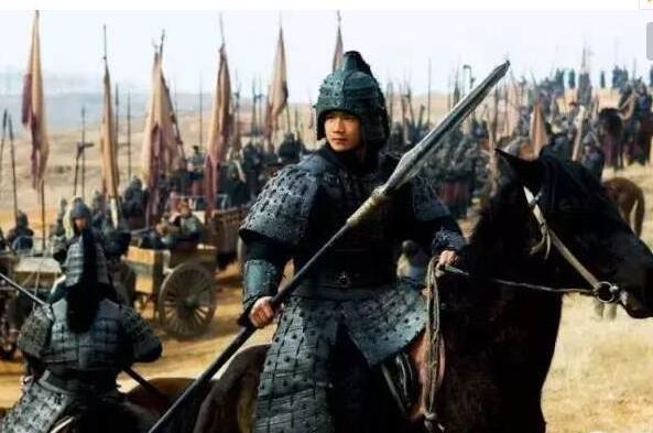 三国：公孙瓒功成名就之后，丧失战斗勇气，自焚而死_腾讯新闻