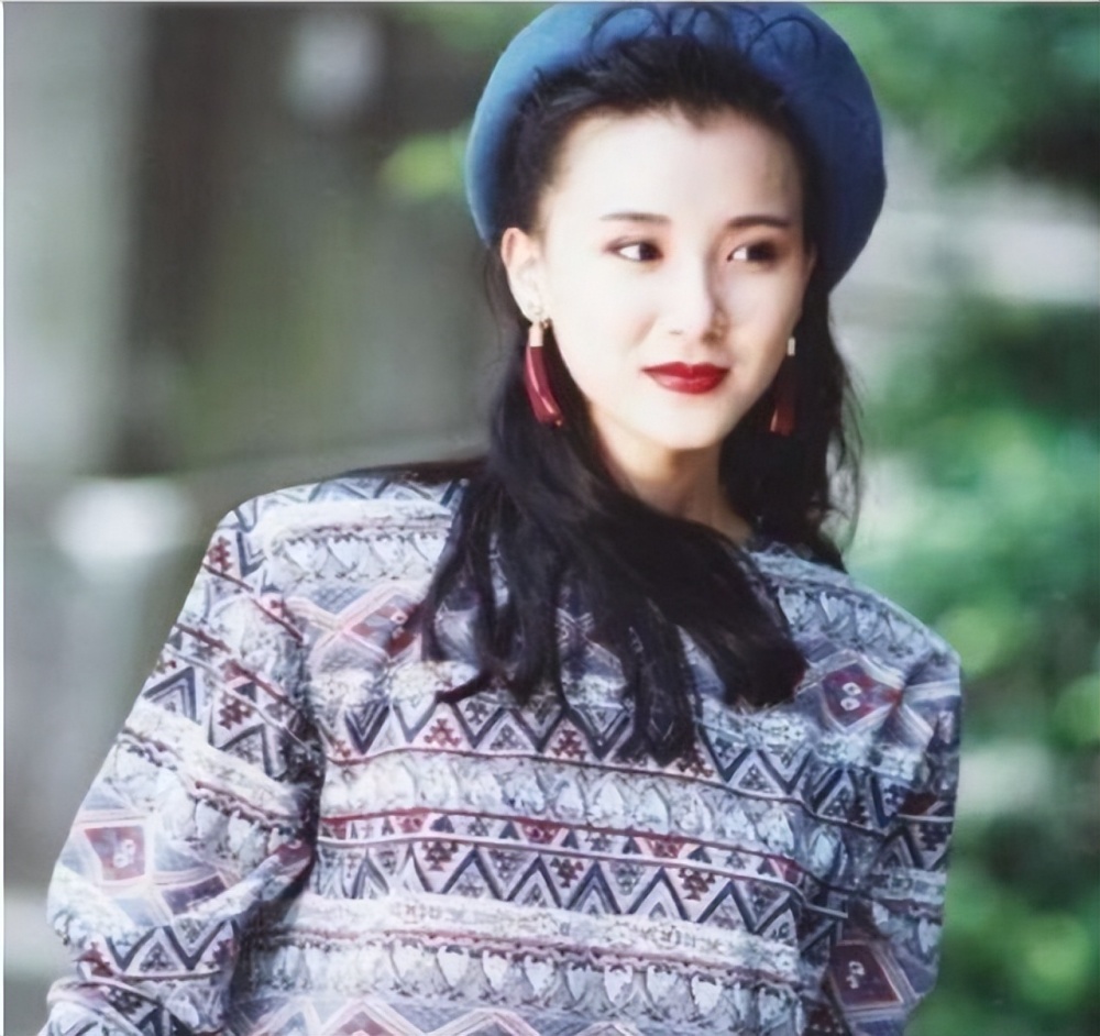 萧蔷:绿萍,林诗音是演技巅峰,当13年"台湾第一美人"不甘退位_腾讯新闻