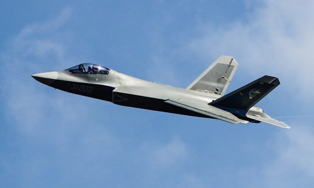 歼-35"一机多吃"实锤,官方最新宣传片显示,空军也将装备歼-35!