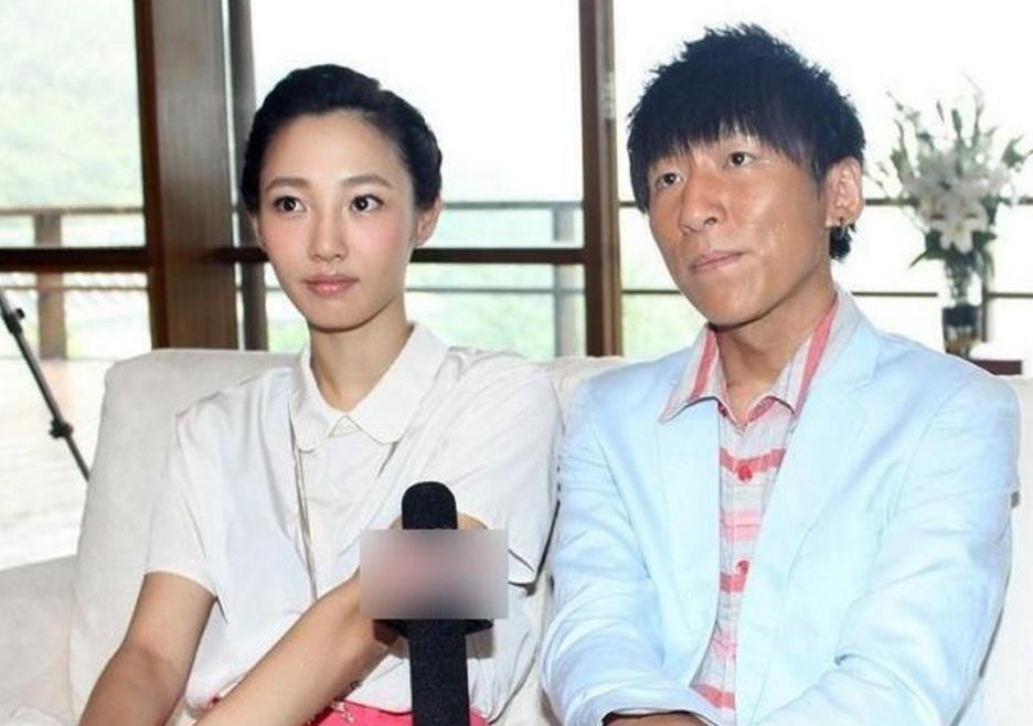 白百合和老公带四岁儿子出游,一家三口好幸福,新老公情史丰富