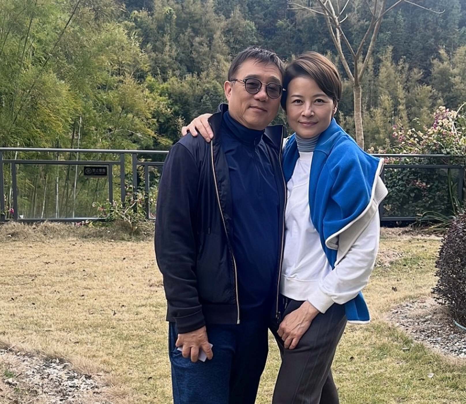 恭喜！香港知名演員迎來黃昏戀，公開男友正臉照，對再婚充滿憧憬 - 