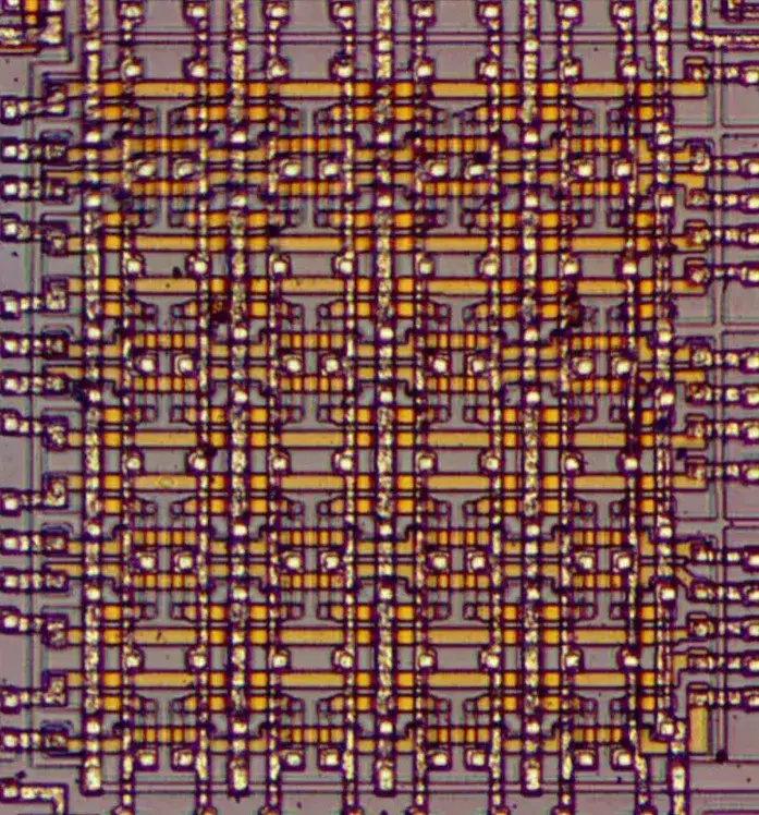 ram (dram) 存储单元组成,每个存储单元使用三个晶体管来保存一位