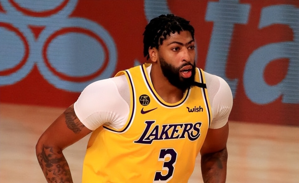 湖人险胜骑士浓眉32分3替补砍38分克里斯蒂惊喜老詹低迷