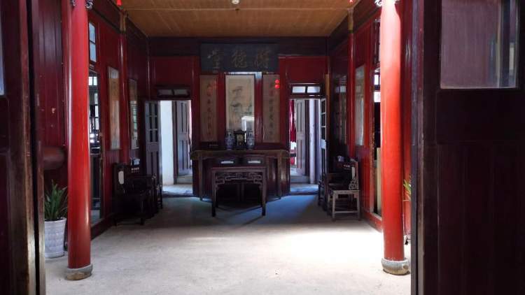 戴笠故居为国民党军统头目戴笠在1943年亲自审定设计图纸,由戴笠弟戴